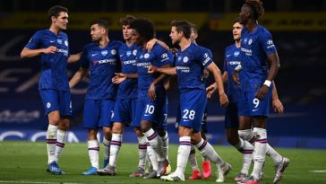 Willian celebrates with teammates after scoring his Chelsea’s second goal against Manchester City from the penalty spot. Photograph: Darren Walsh/Chelsea FC/Getty Images