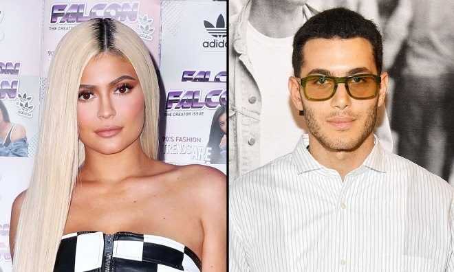 Kylie-Jenner-Spotted-Arm-in-Arm-With-Kendall-Jenner-BFF-Fai-Khadra