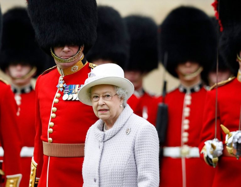 Queen Elizabeth’s guard arrested for from drugs