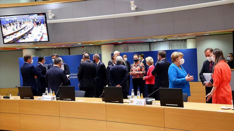 EU leaders negotiate rescue program and budget