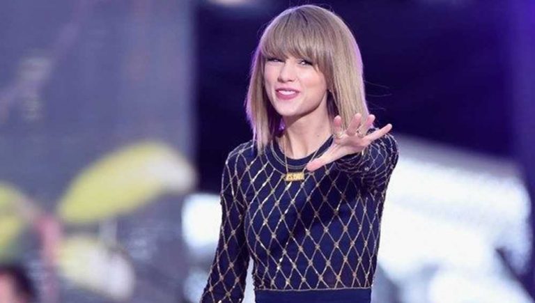 23,000 Pounds support from Taylor Swift to her fan