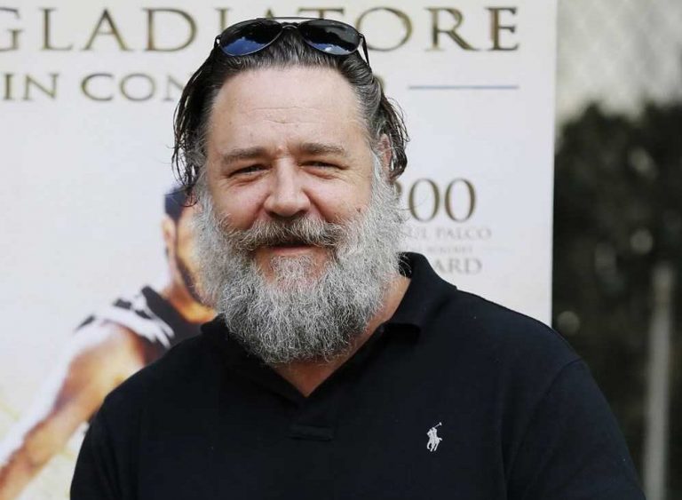 Donation from Russell Crowe for Beirut’s symbol restaurant (For Anthony Bourdain)