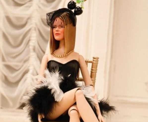 Jeremy Scott designed a puppet show for his new collection