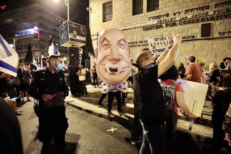 Anti-Netanyahu demonstrations in Israel continue at full speed