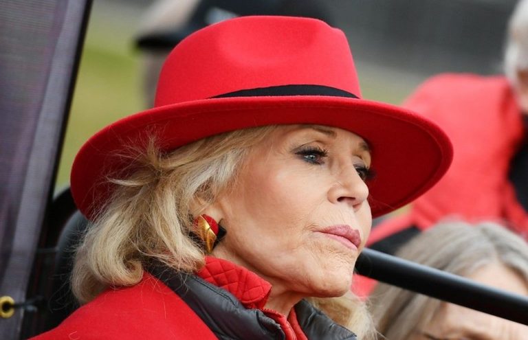 Jane Fonda: I’ll never buy clothes again