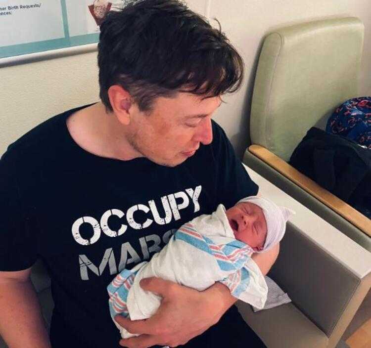 Grimes argues that her 6-month-old baby X Æ A-Xii Musk loves radical art