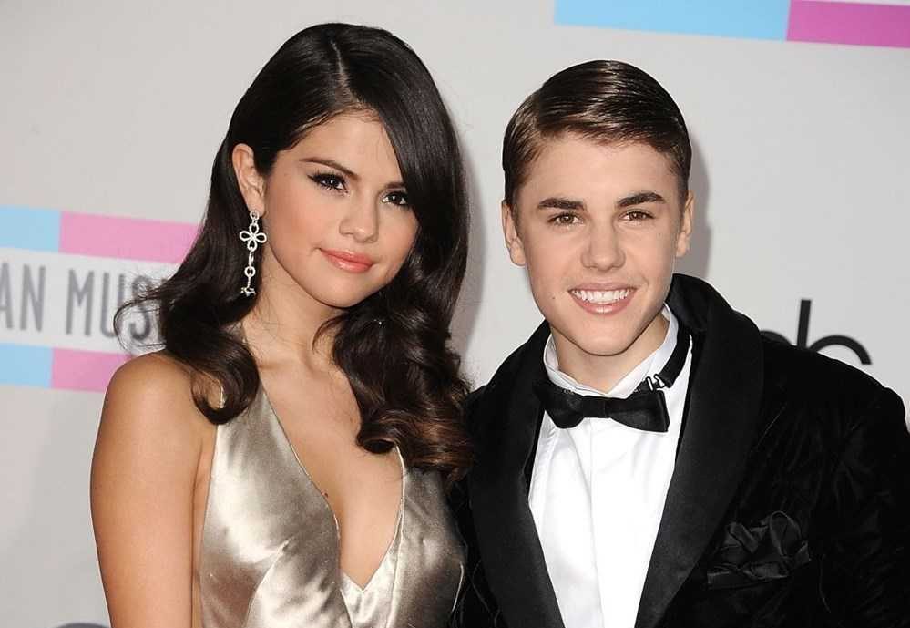 JXb4ydBIXkuBLIDymMxuaw