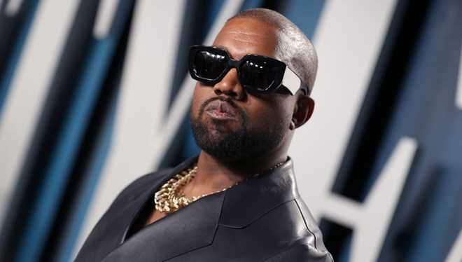 Kanye West gifts Kim Kardashian her deceased father’s hologram