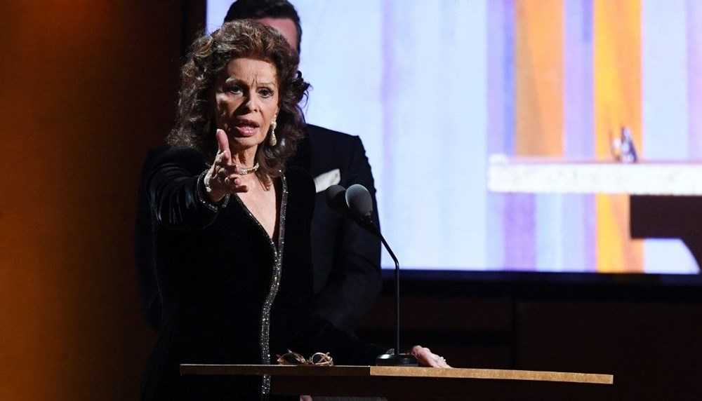 VHi1--91Q0-2gLRkyTPORA