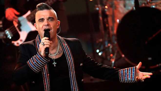 Special Christmas song from Robbie Williams