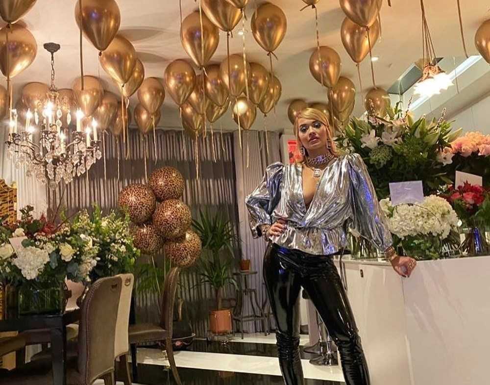 BHyIeMpEoECI4yckc_Ia4g