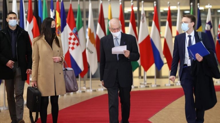 Foreign ministers of EU countries meet to discuss relations with Russia and the US