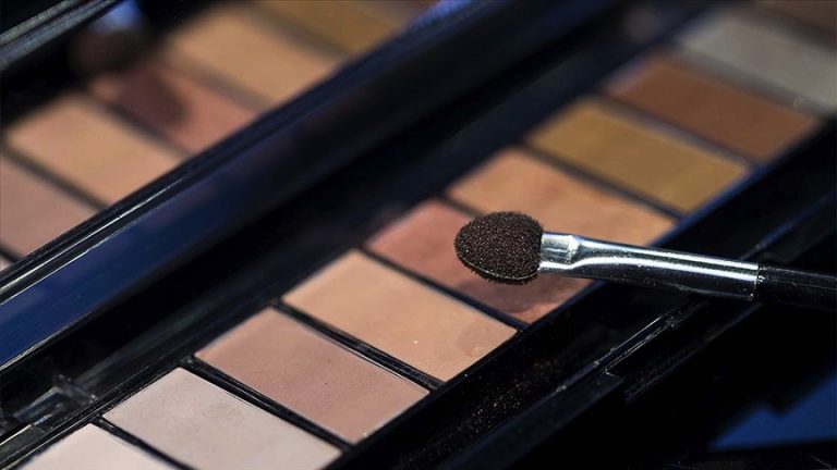 German cosmetics company to close 500 stores in Europe