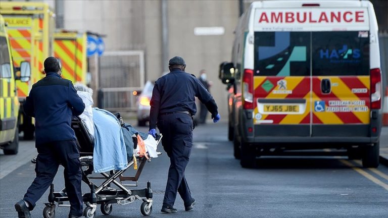 1725 people died in the last 24 hours due to Covid-19 in the UK