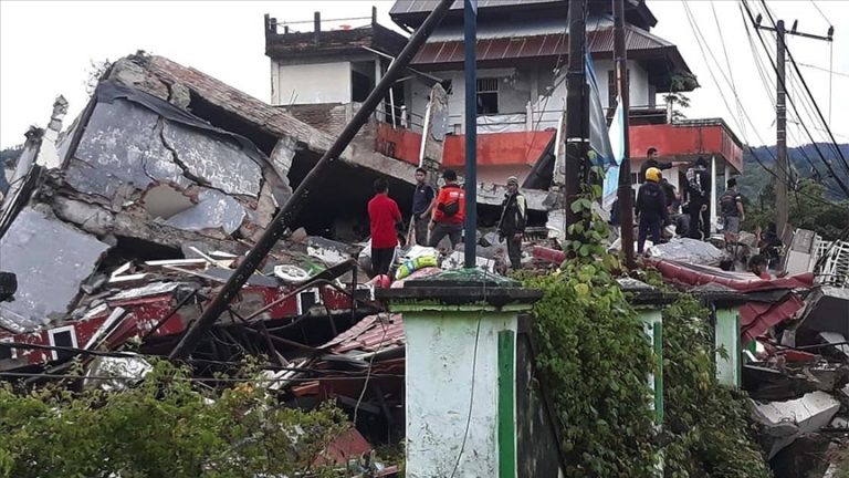Number of deaths in Indonesia earthquake rises to 73
