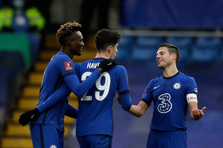 Manchester City win with Chelsea, Leeds take a cold shower